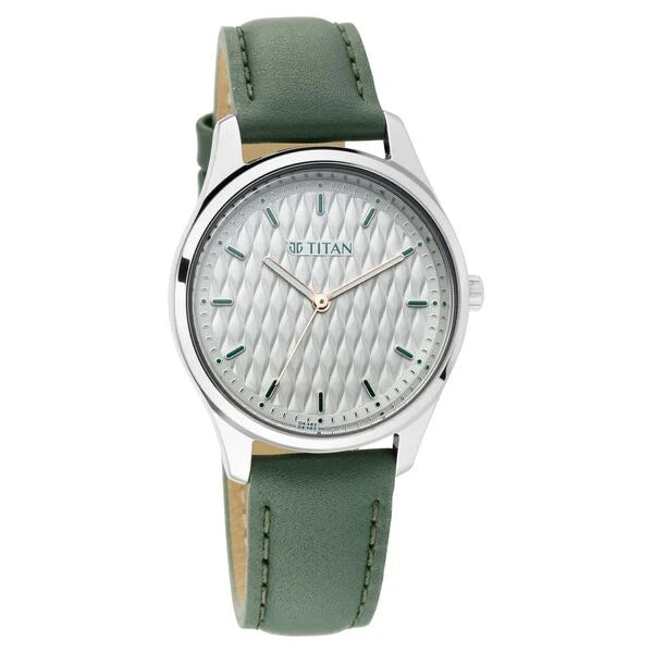 Workwear White Dial Analog Leather Strap watch for Women